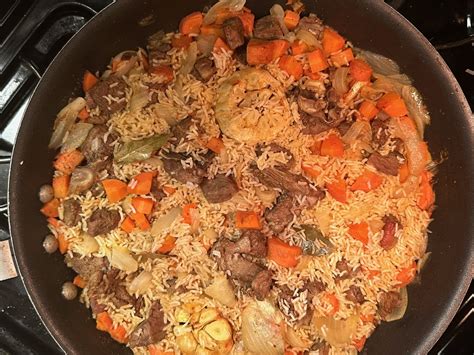  Plov! A Hearty Central Asian Dish With Tender Meat and Fluffy Rice